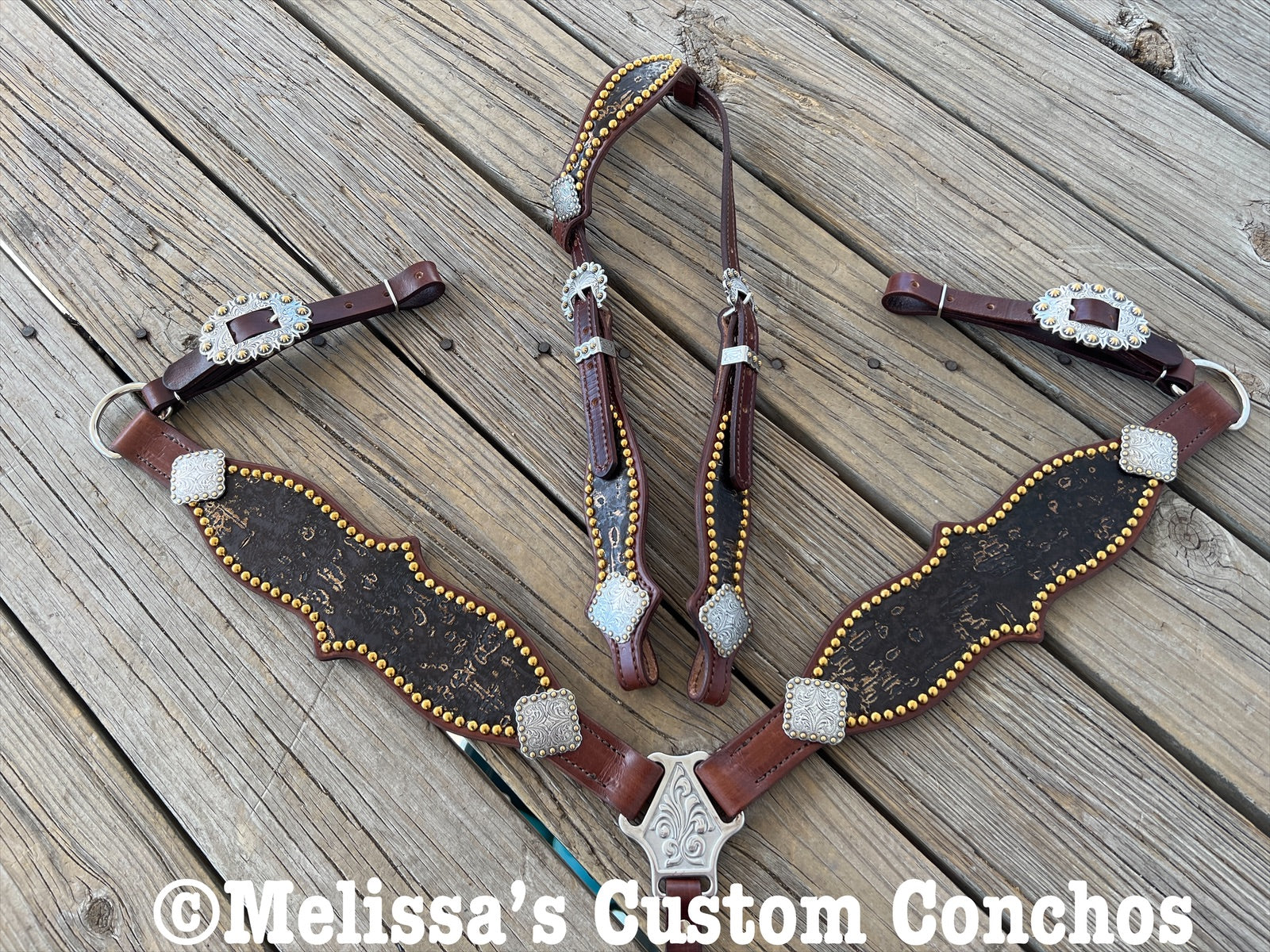 Black/Gold Driftwood Tack Set – Melissa's Custom Conchos